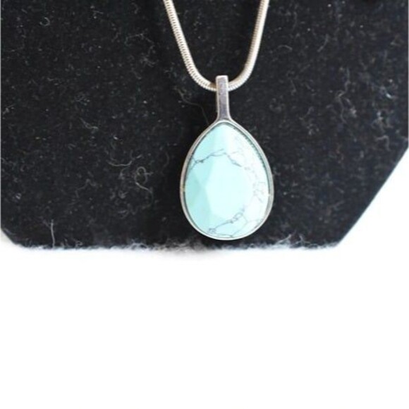 Southwestern Chico's Teardrop Turquoise Silver Tone Snake Chain Pendant Necklace - Picture 3 of 4